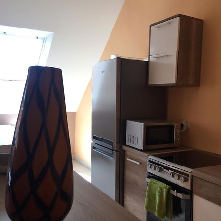 Palank Apartman Mosonmagyarovar Exterior photo