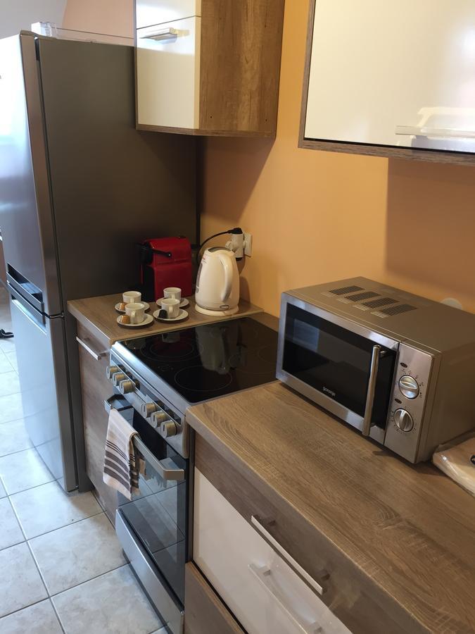 Palank Apartman Mosonmagyarovar Exterior photo